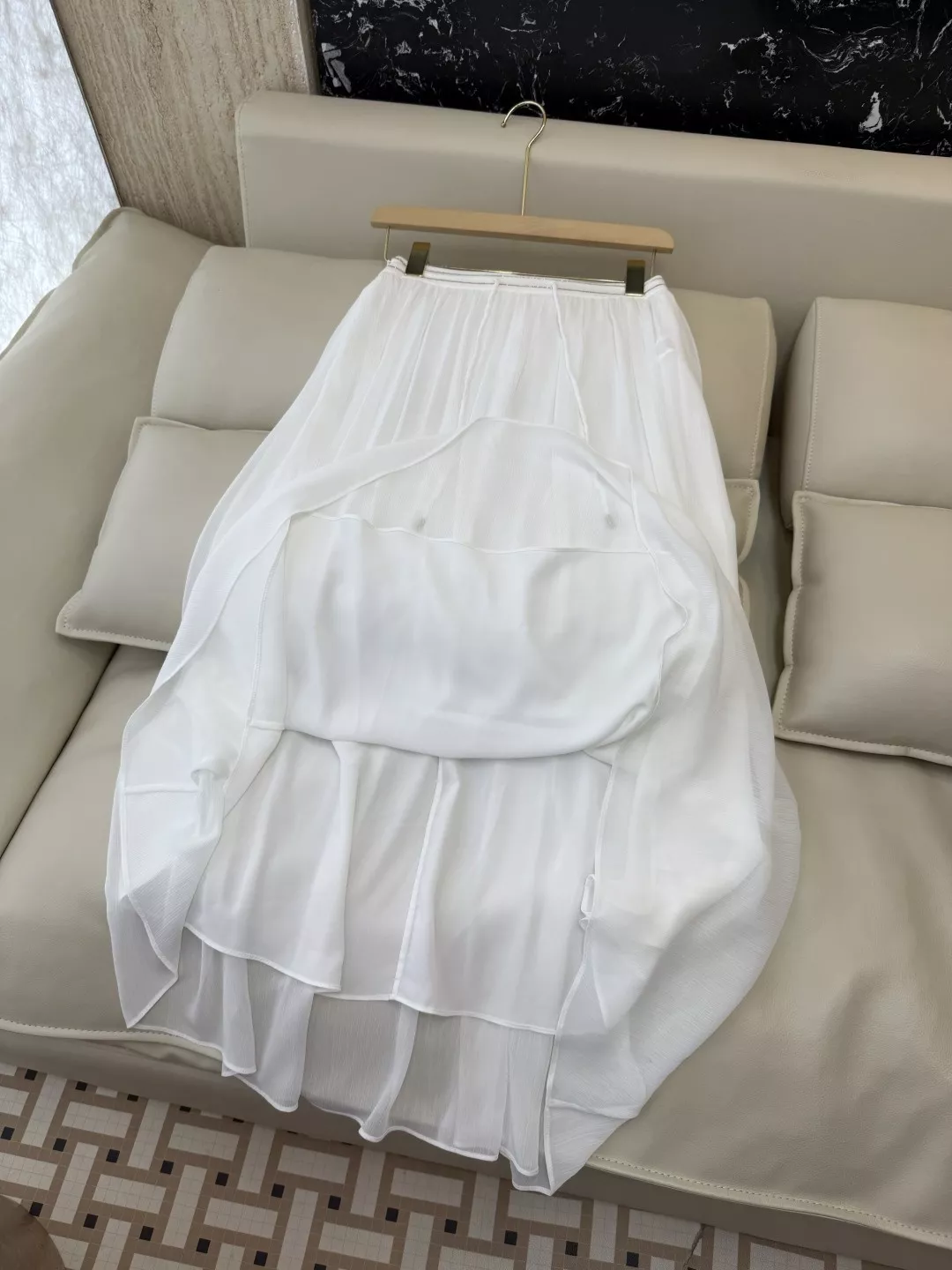 브루넬로쿠치넬리 체인 장식 플리츠 스커트 상세 이미지 7