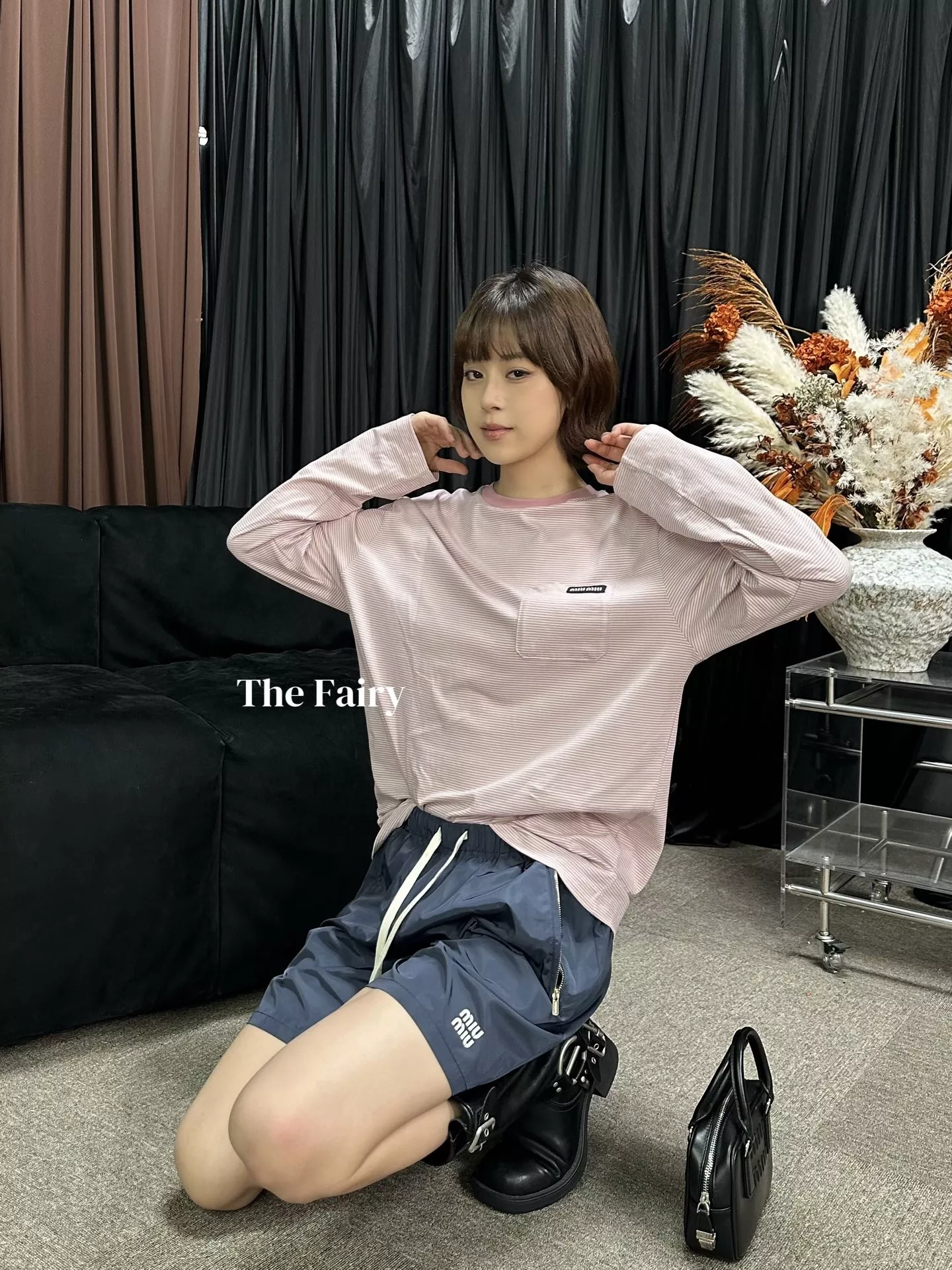 미우미우 테크 나일론 밴딩 숏팬츠 상세 이미지 10