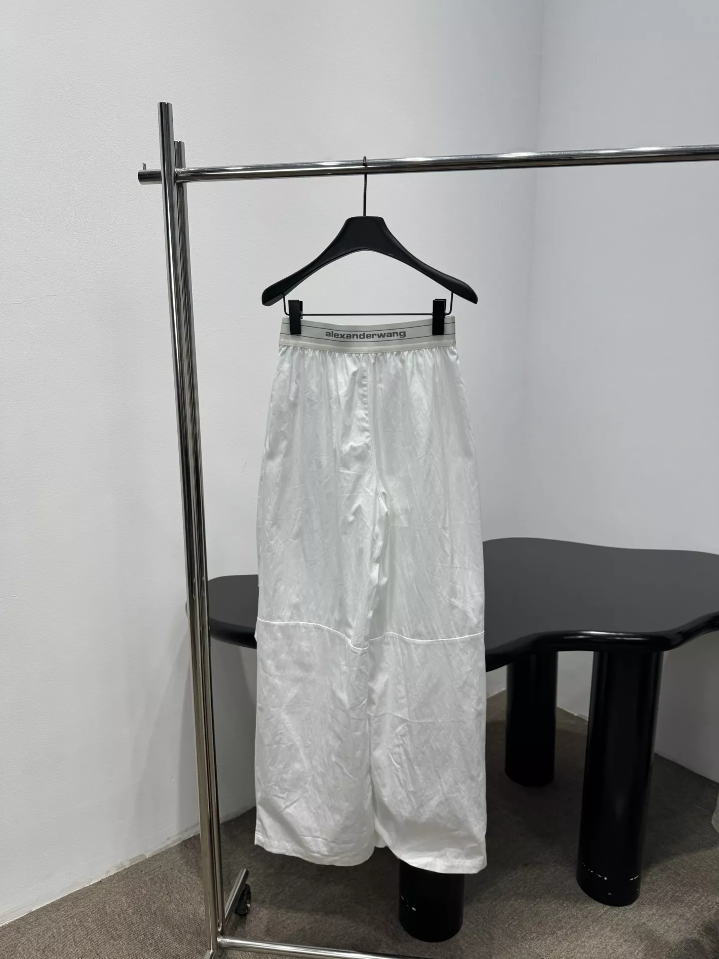 알렉산더왕 로고 포인트 와이드 팬츠 상세 이미지 3