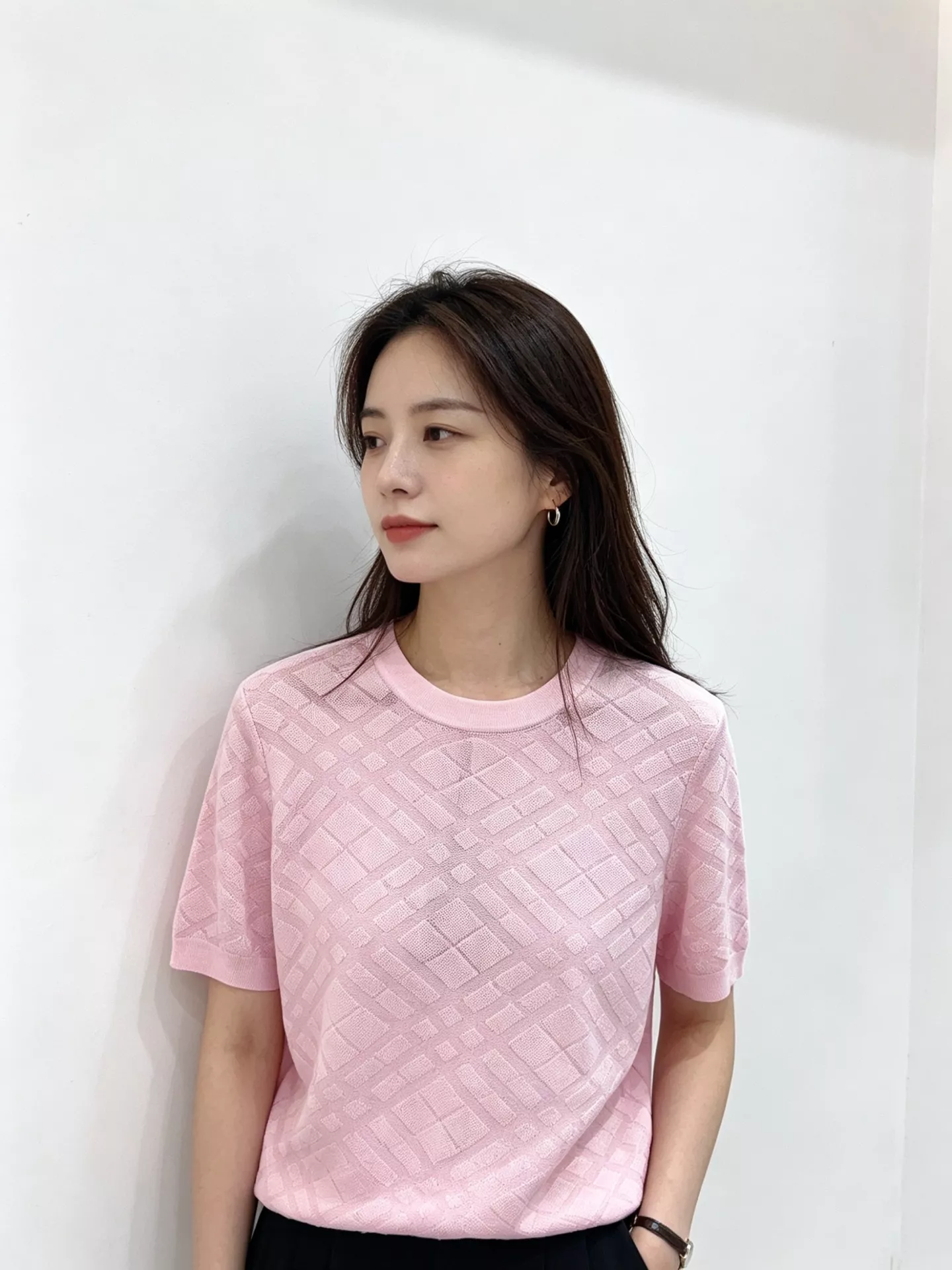 버버리 여성 라운드넥 자카드 반팔 상의 상세 이미지 37