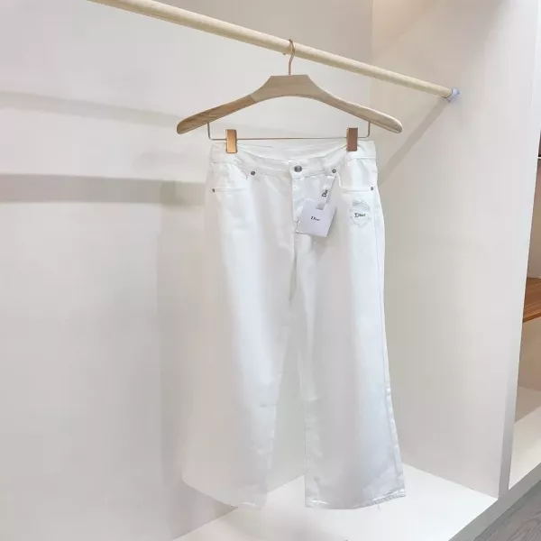 디올 여성 자수 포인트 화이트 진