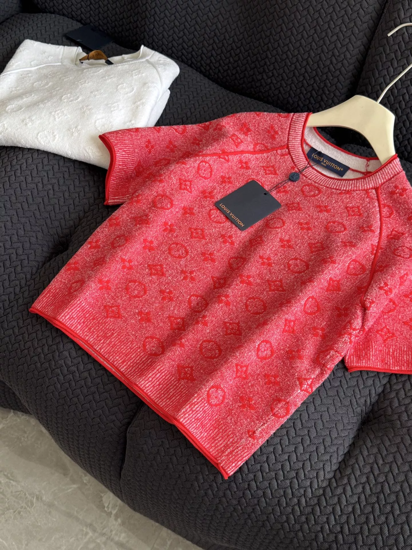 루이비통 모노그램 자카드 반소매 니트 탑 상세 이미지 25