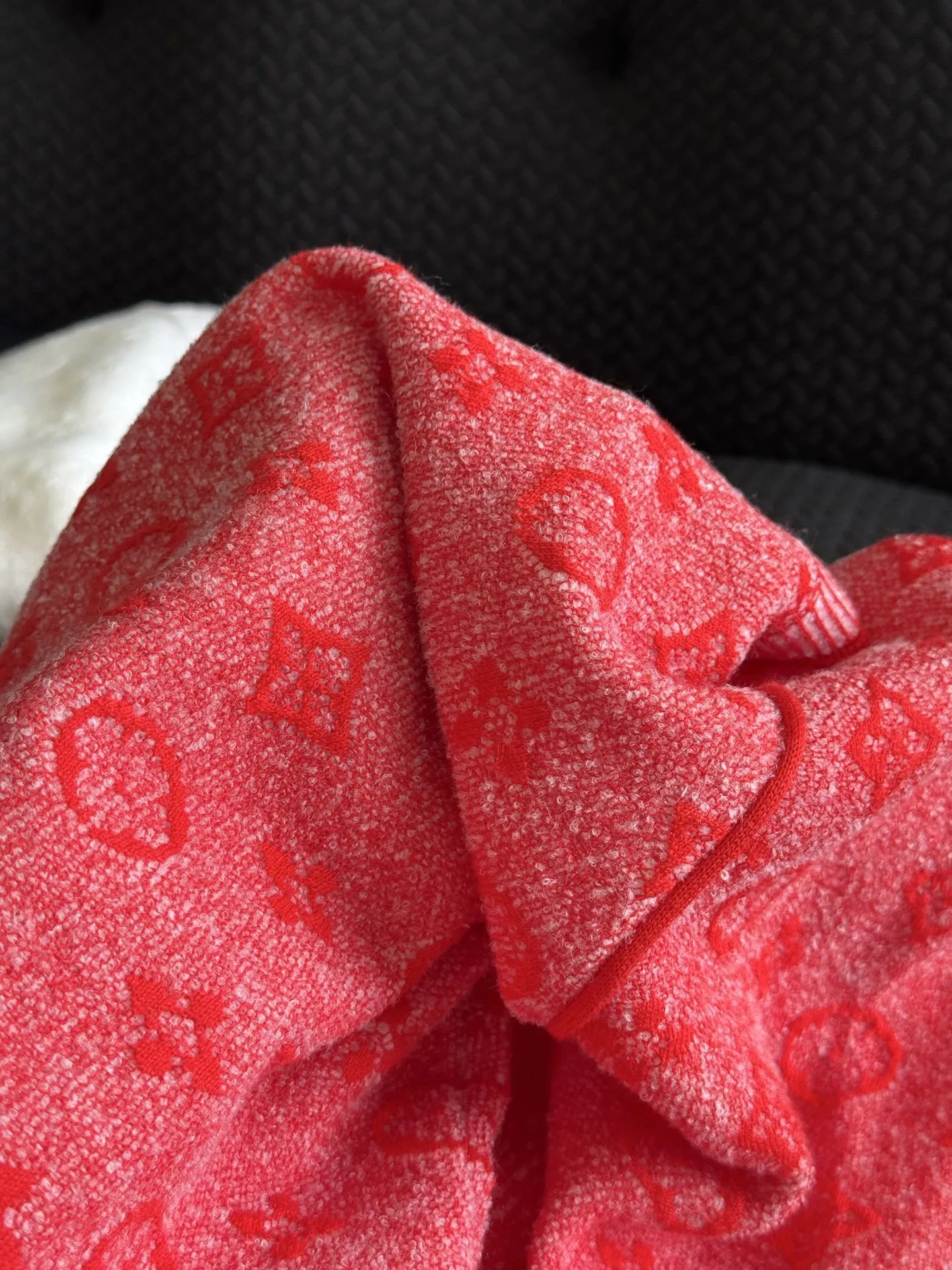루이비통 모노그램 자카드 반소매 니트 탑 상세 이미지 50