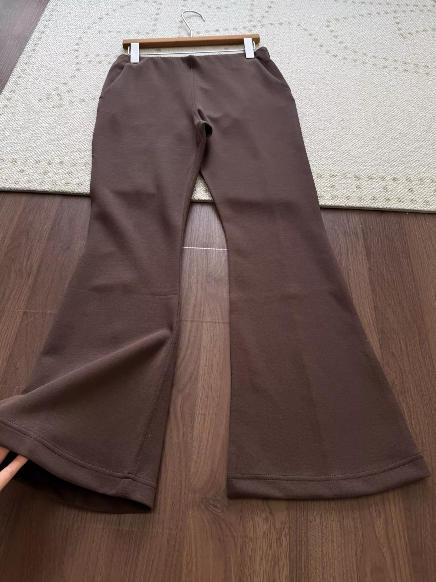 룰루레몬 부드러운 터치감의 부츠컷 팬츠 상세 이미지 23