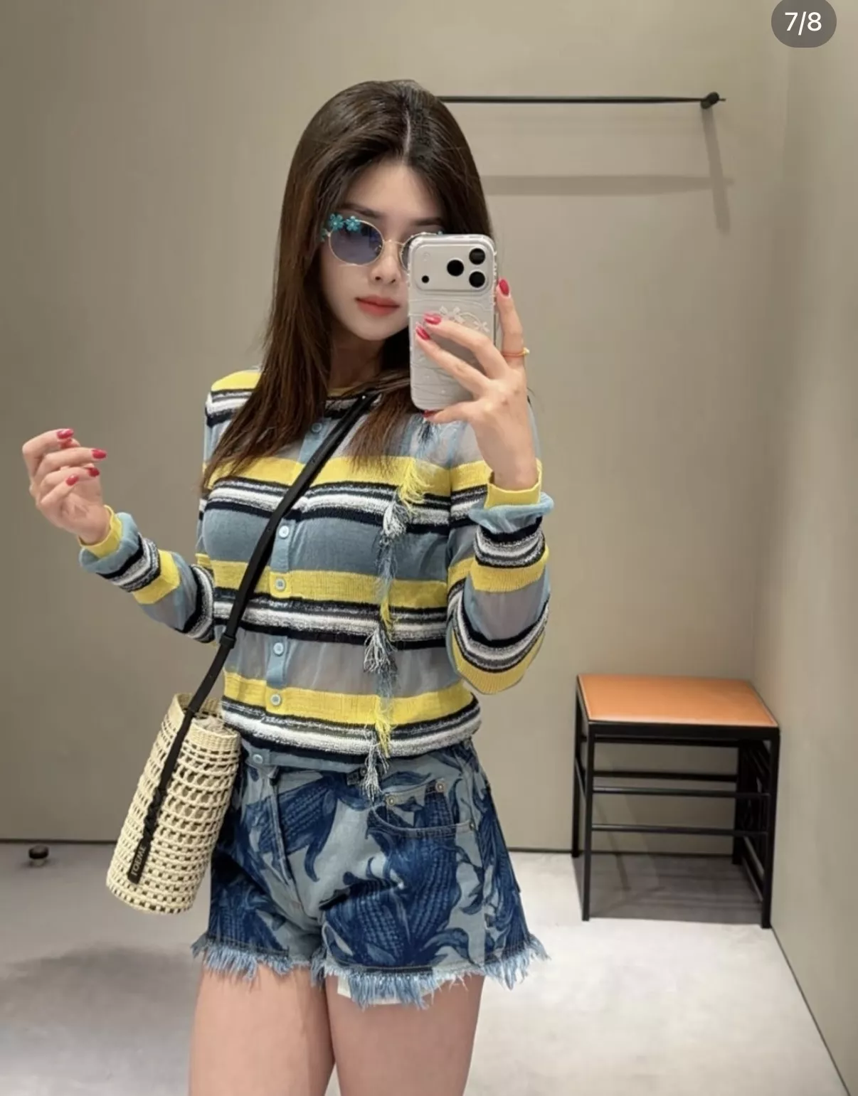 로에베 플라워 프린팅 워싱 데님 쇼츠 상세 이미지 37