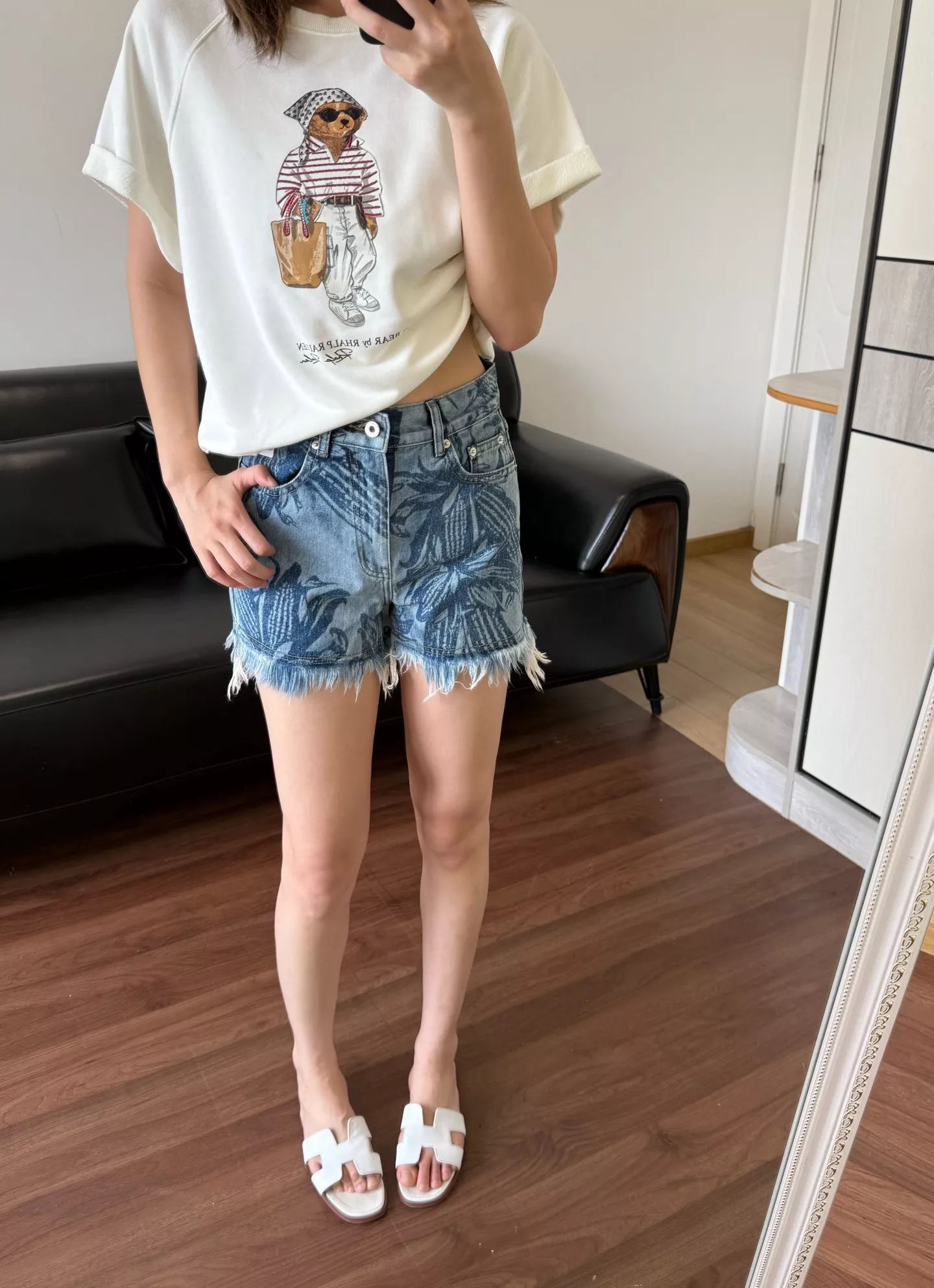 로에베 플라워 프린팅 워싱 데님 쇼츠 상세 이미지 33