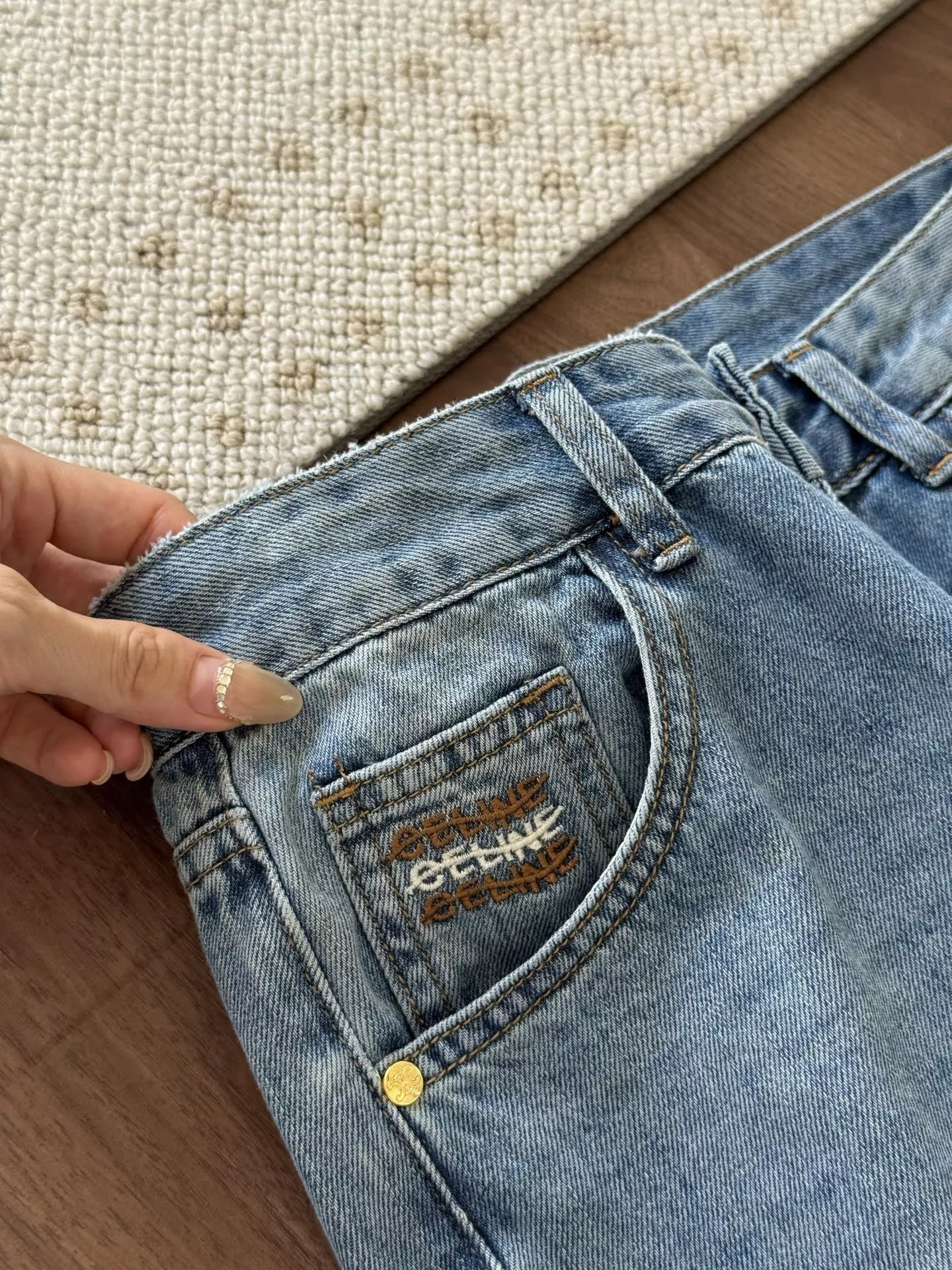 셀린느 일자 핏 워싱 청바지 상세 이미지 20