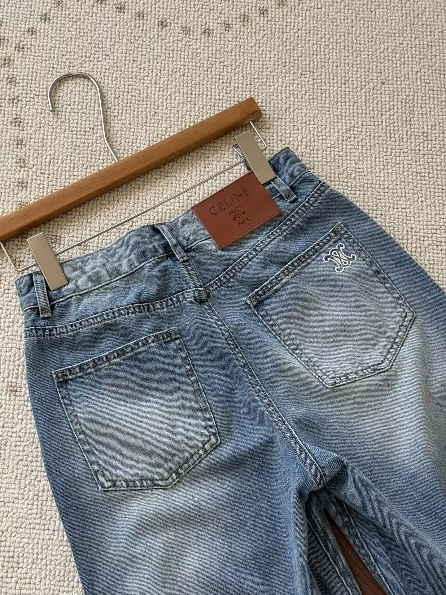 셀린느 일자 핏 워싱 청바지 상세 이미지 18