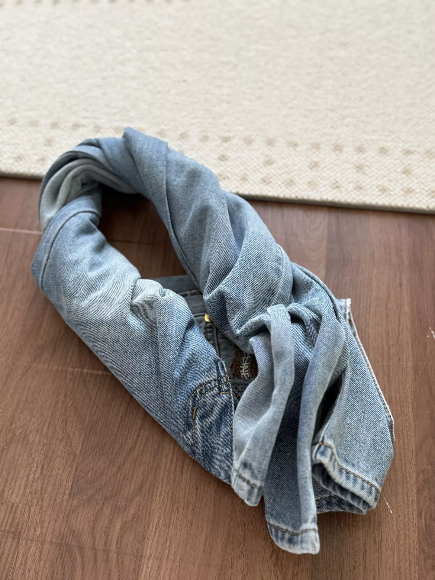 셀린느 일자 핏 워싱 청바지 상세 이미지 34