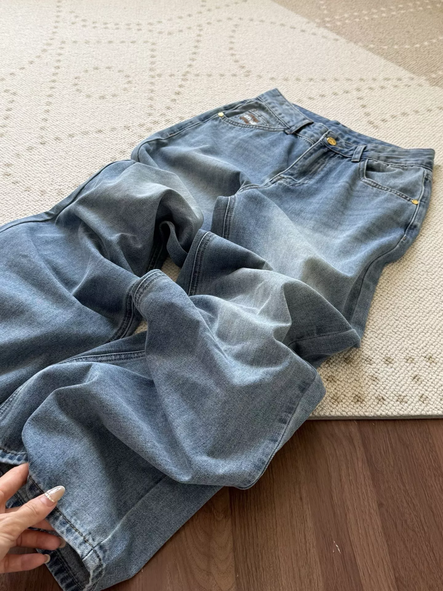 셀린느 일자 핏 워싱 청바지 상세 이미지 28