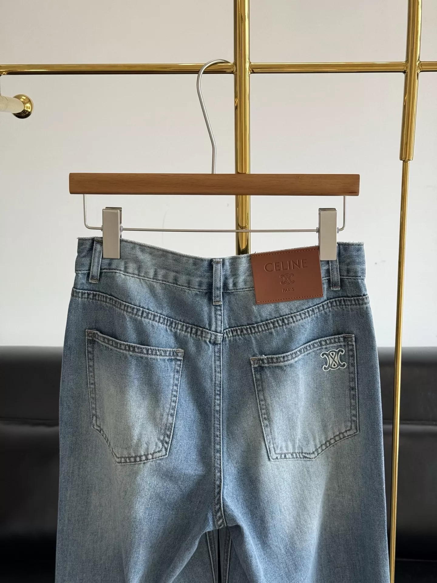 셀린느 일자 핏 워싱 청바지 상세 이미지 7