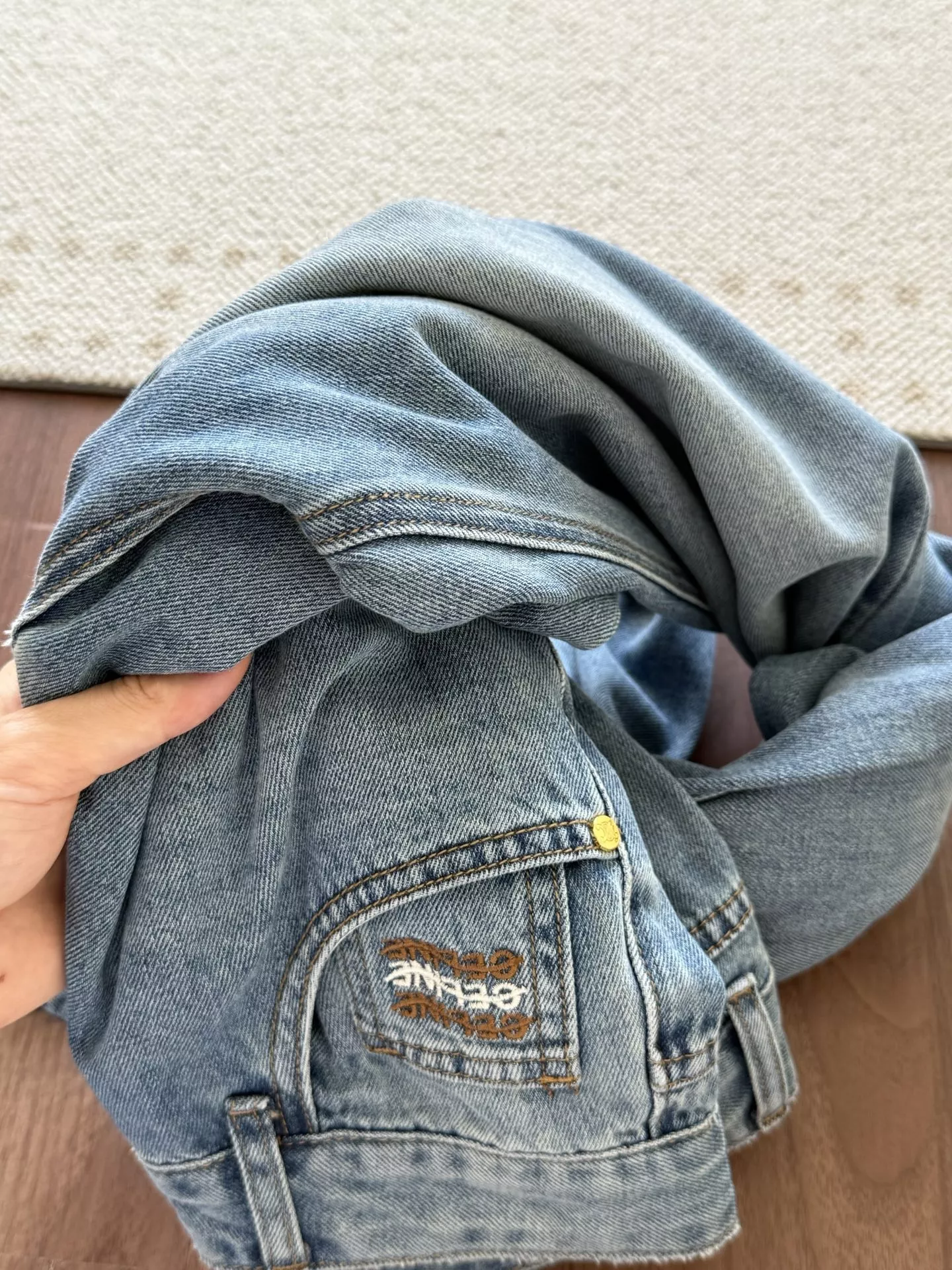 셀린느 일자 핏 워싱 청바지 상세 이미지 31
