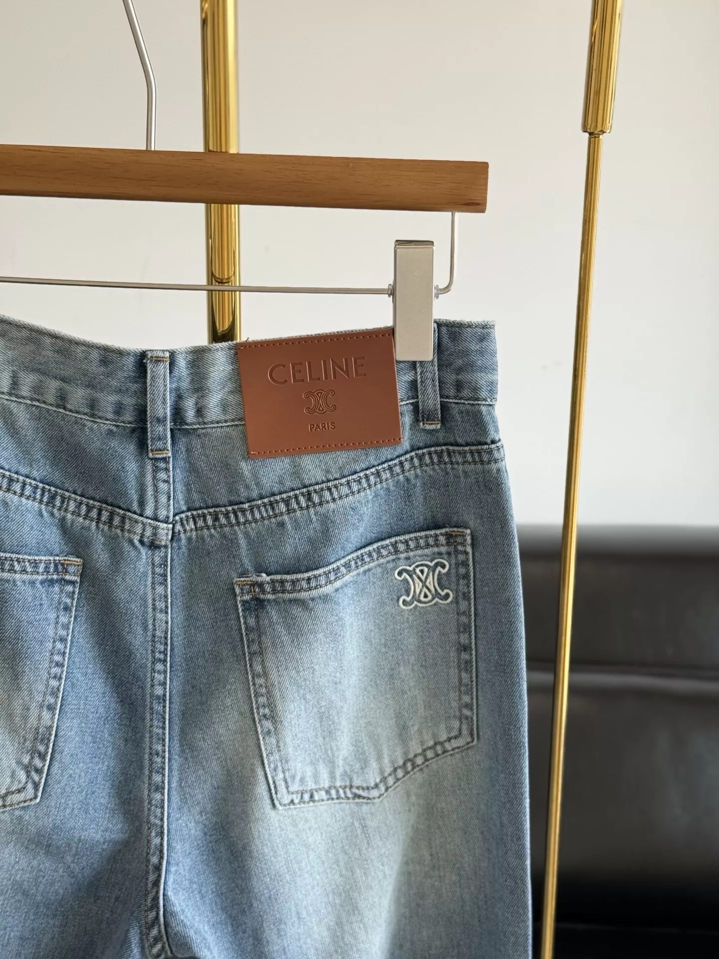 셀린느 일자 핏 워싱 청바지 상세 이미지 8