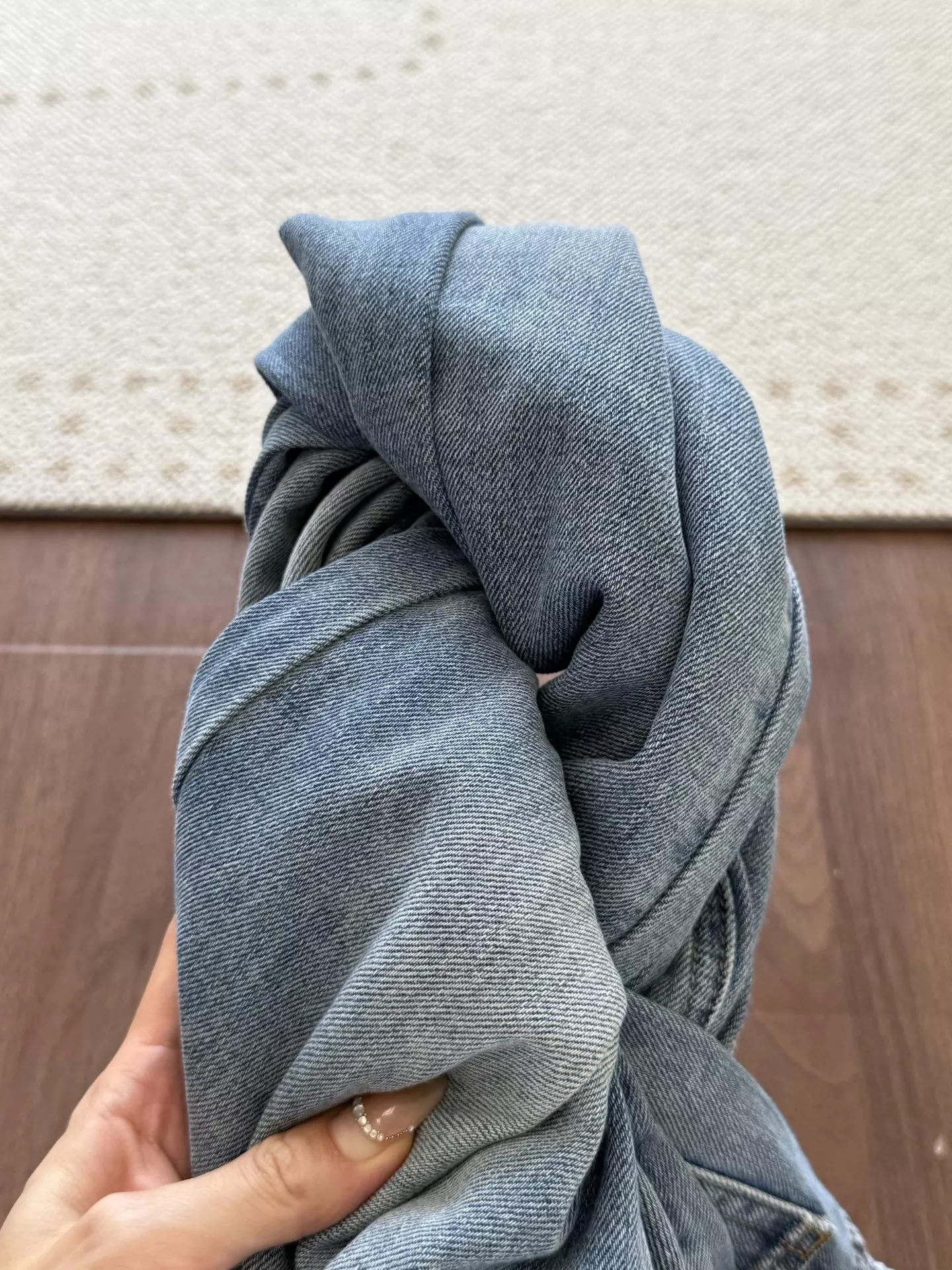 셀린느 일자 핏 워싱 청바지 상세 이미지 32
