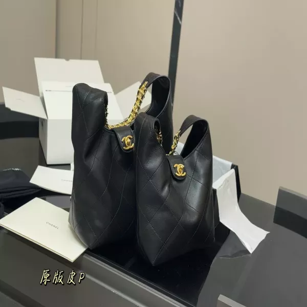 샤넬 퀼팅 레더 언더암 백