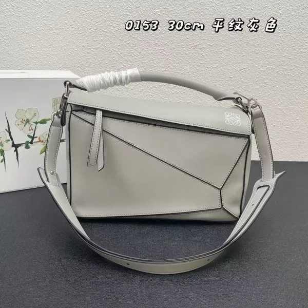 로에베 퍼즐 스타일 접이식 스트랩 백