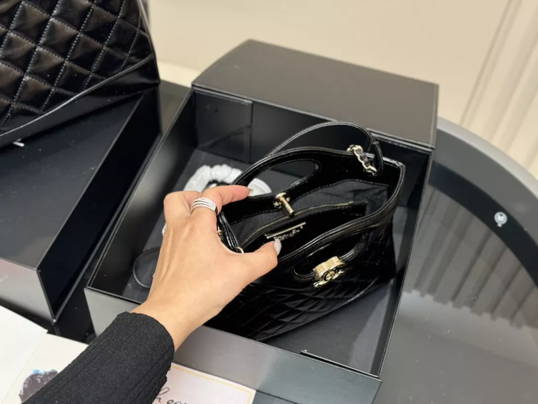 샤넬 31백 퀼팅 핸들 백 상세 이미지 3