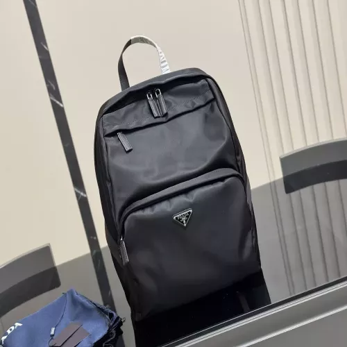 프라다 나일론 소재 데일리 백팩