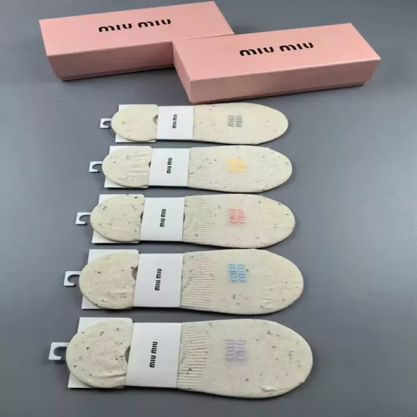 미우미우 자카드 로고 코튼 페이크삭스