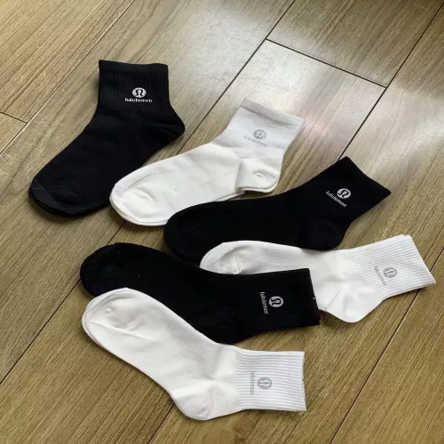 룰루레몬 로고 포인트 코튼 삭스