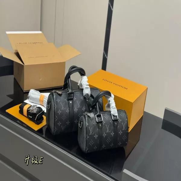 루이비통 키폴 스타일 필로우 백