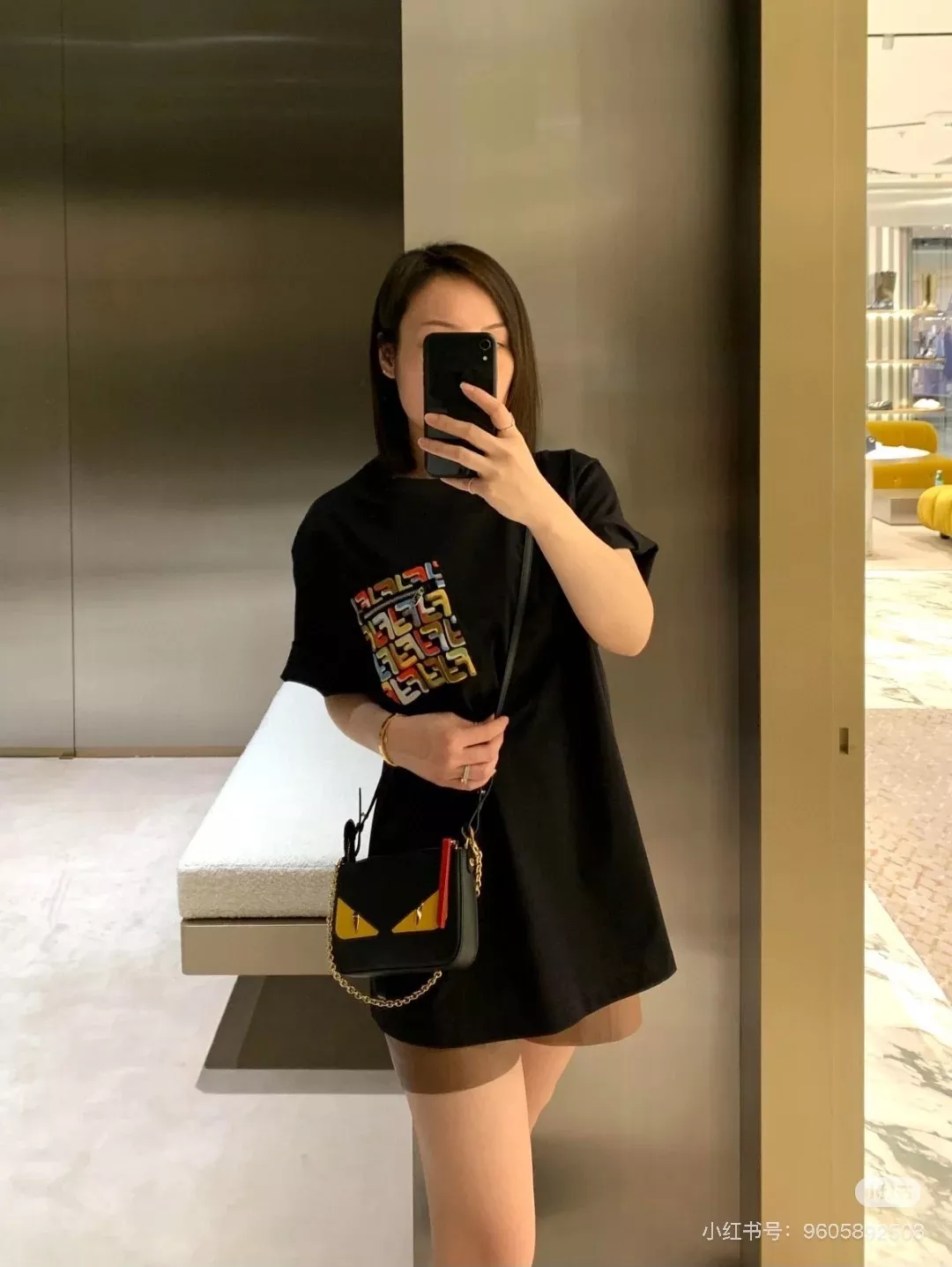 펜디 몬스터 디테일 체인 숄더백 상세 이미지 18