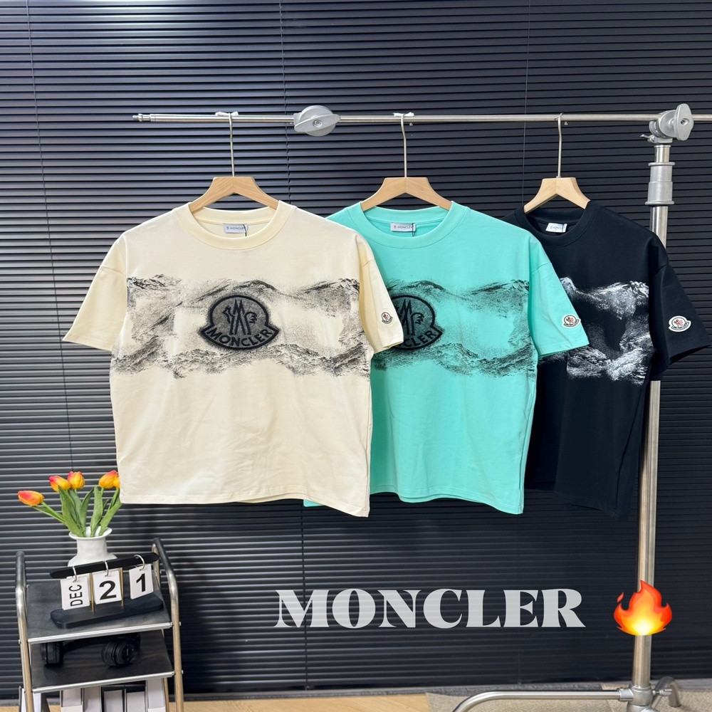 몽클레어 워터컬러 로고 자수 오버핏 반팔 상의