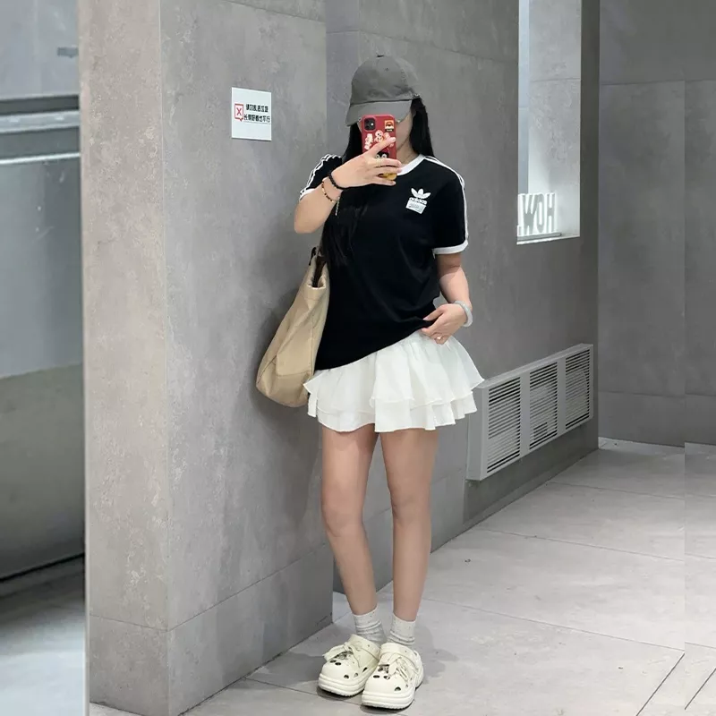 아디다스 삼선 포인트 라운드 반팔 상의 상세 이미지 15