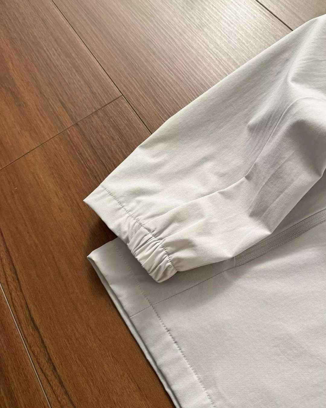 마무트 경량 후드 자외선 차단 아우터 상세 이미지 15