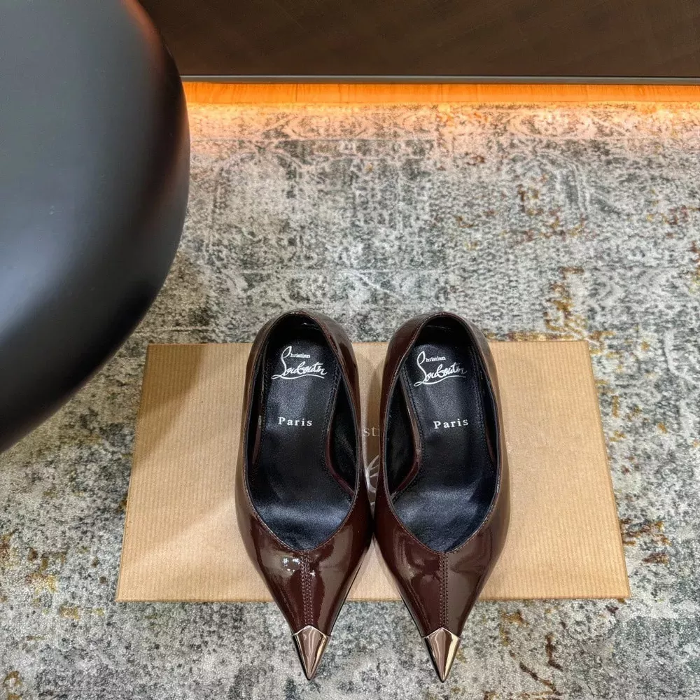 크리스찬루부탱 에나멜 포인트 토 힐
