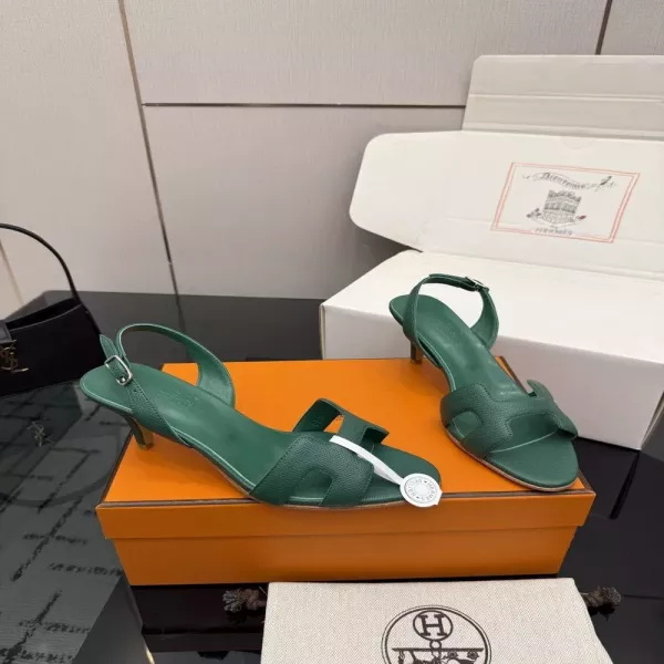 에르메스 H 버클 스트랩 샌들