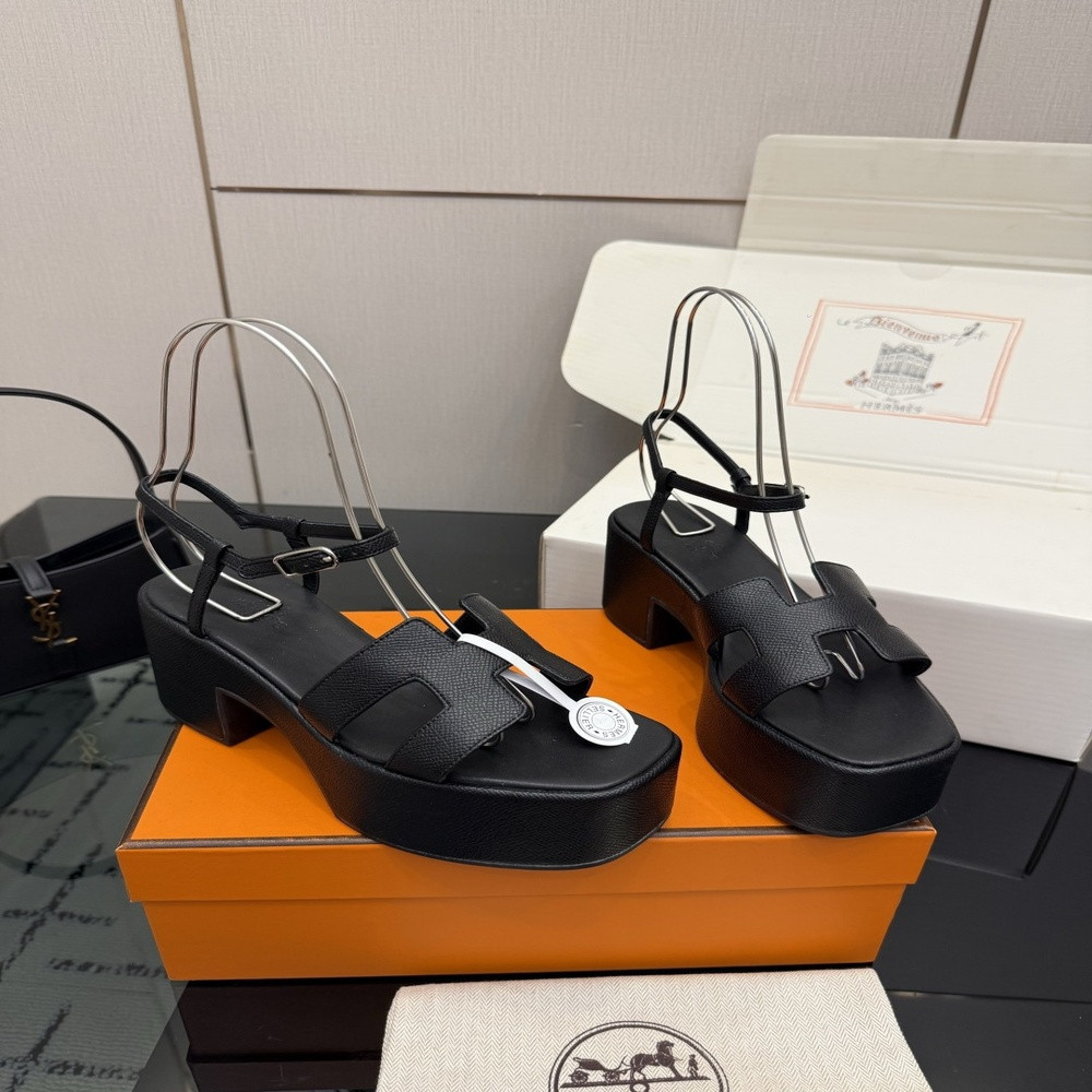 에르메스 산토리니 배색 플랫 샌들