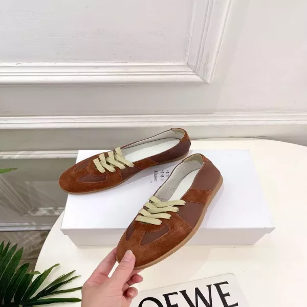메종마르지엘라 배색 레이스 발레 스니커즈