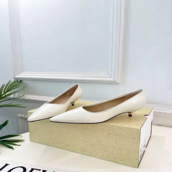 더로우 미니멀 포인트 힐 슈즈