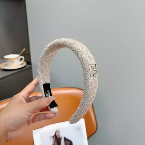 펜디 빈티지 무드 패브릭 머리띠