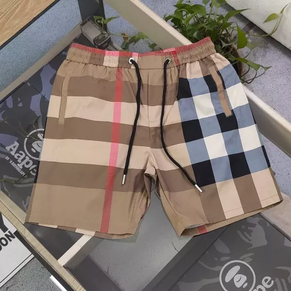 버버리 체크 로고 포인트 반바지