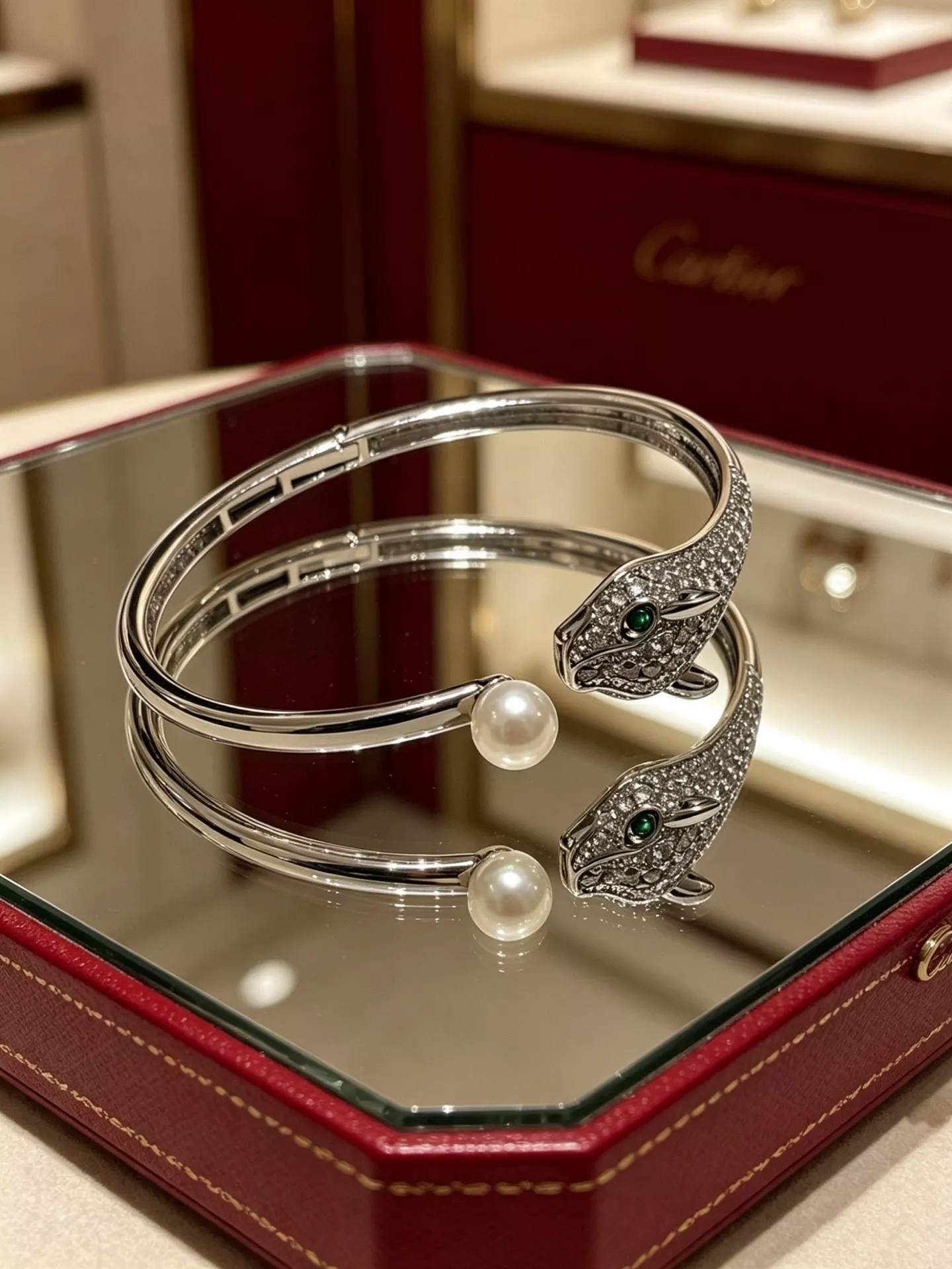 까르띠에 링 모티브 오픈 뱅글 상세 이미지 5