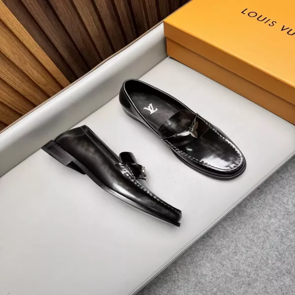 루이비통 비즈니스 태슬 가죽 구두