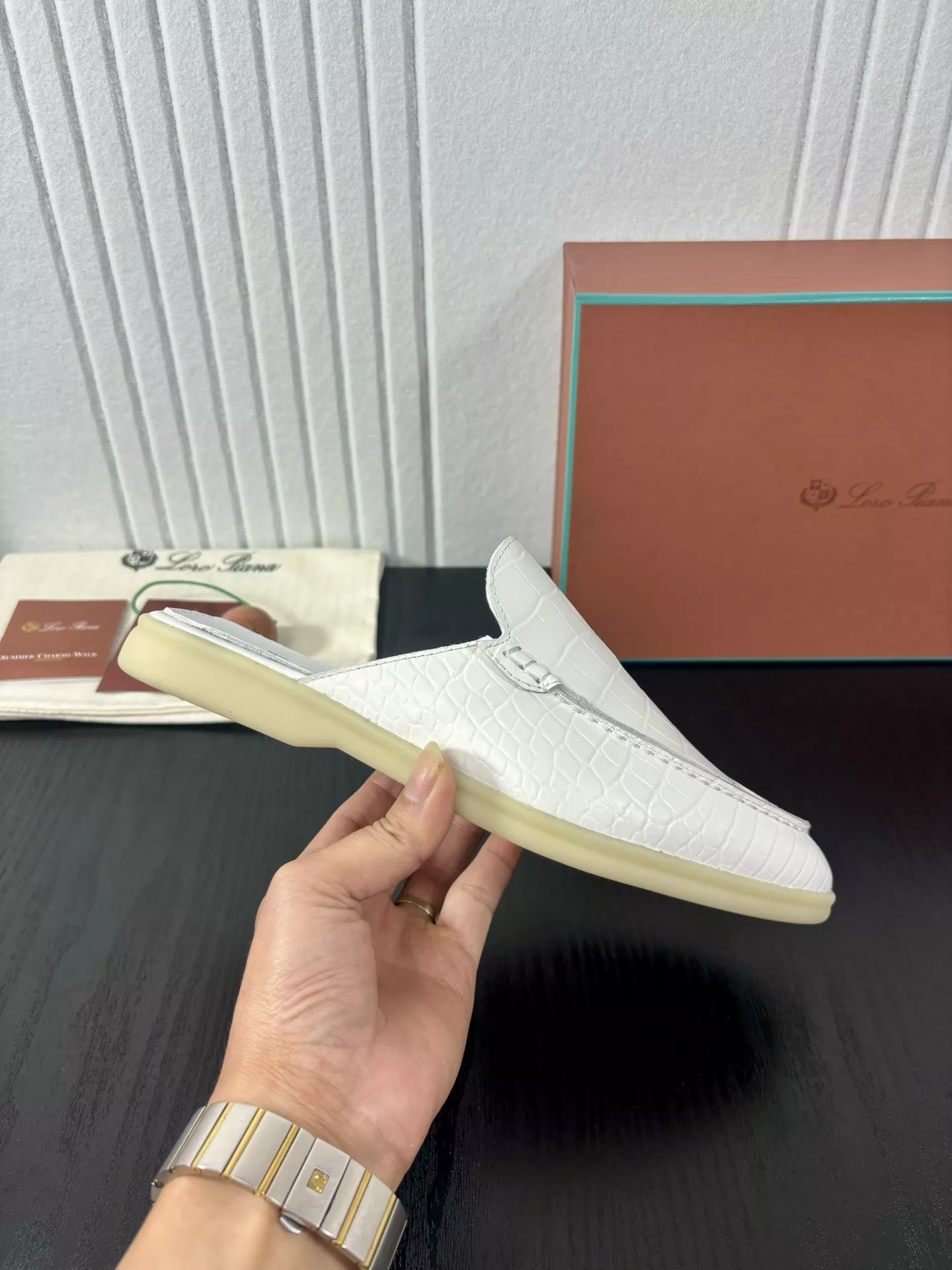 로로피아나 남성 캐주얼 레더 슈즈 상세 이미지 1