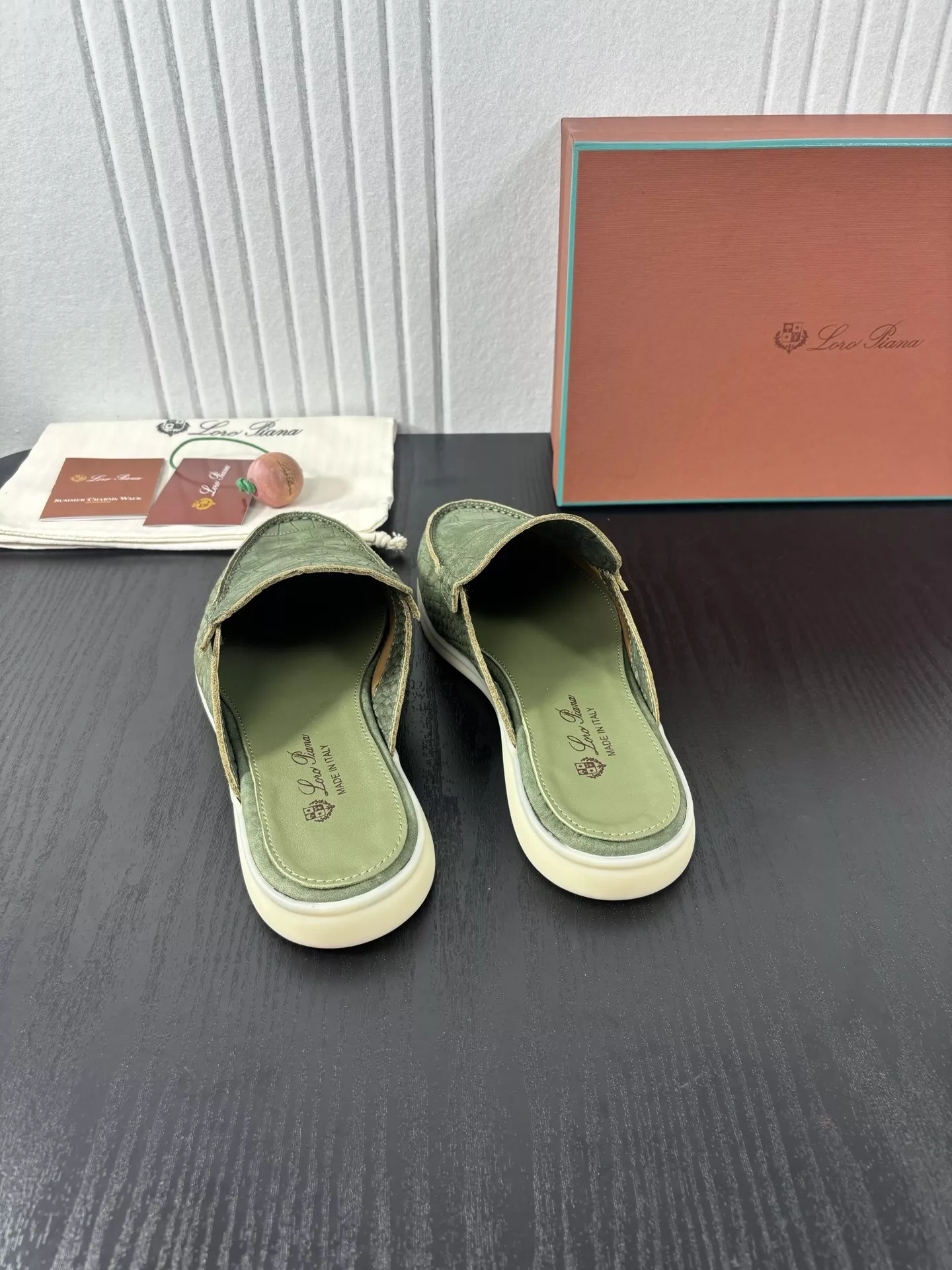 로로피아나 남성 캐주얼 뮬 슈즈 상세 이미지 8