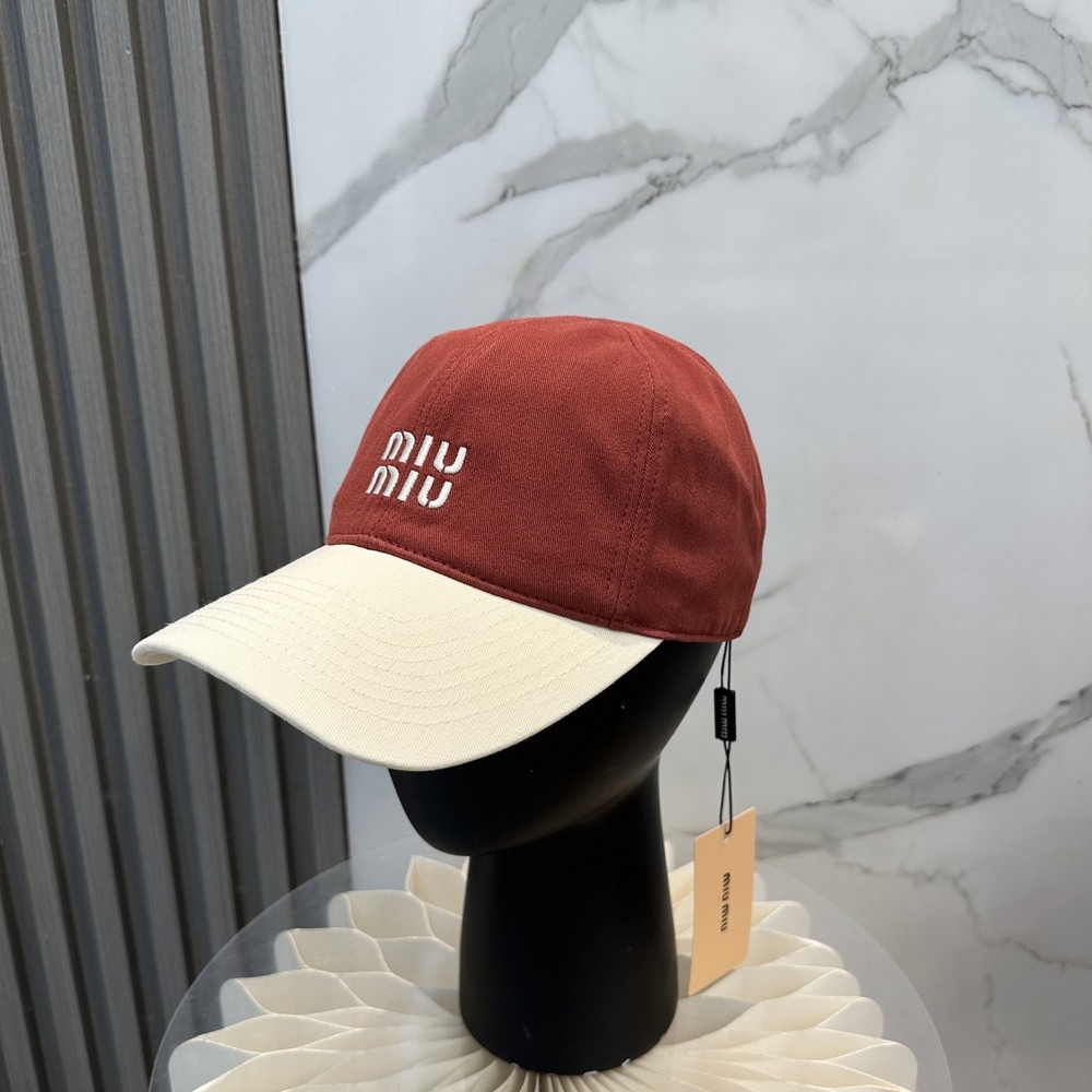미우미우 배색 자수 베이스볼 모자