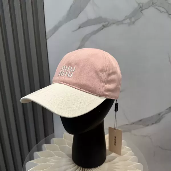미우미우 배색 자수 로고 캡