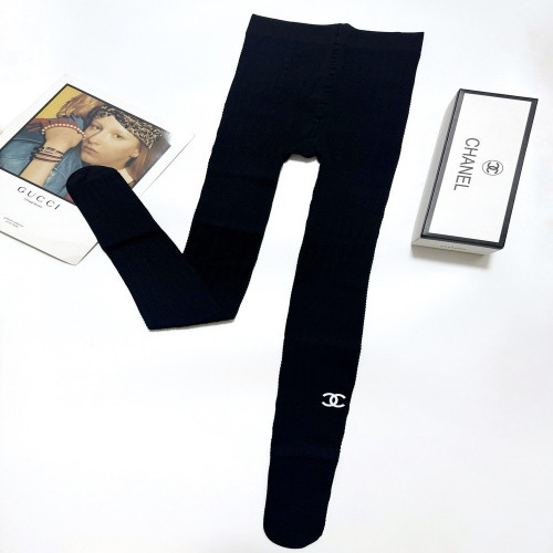 샤넬 더블 C 로고 포인트 스타킹