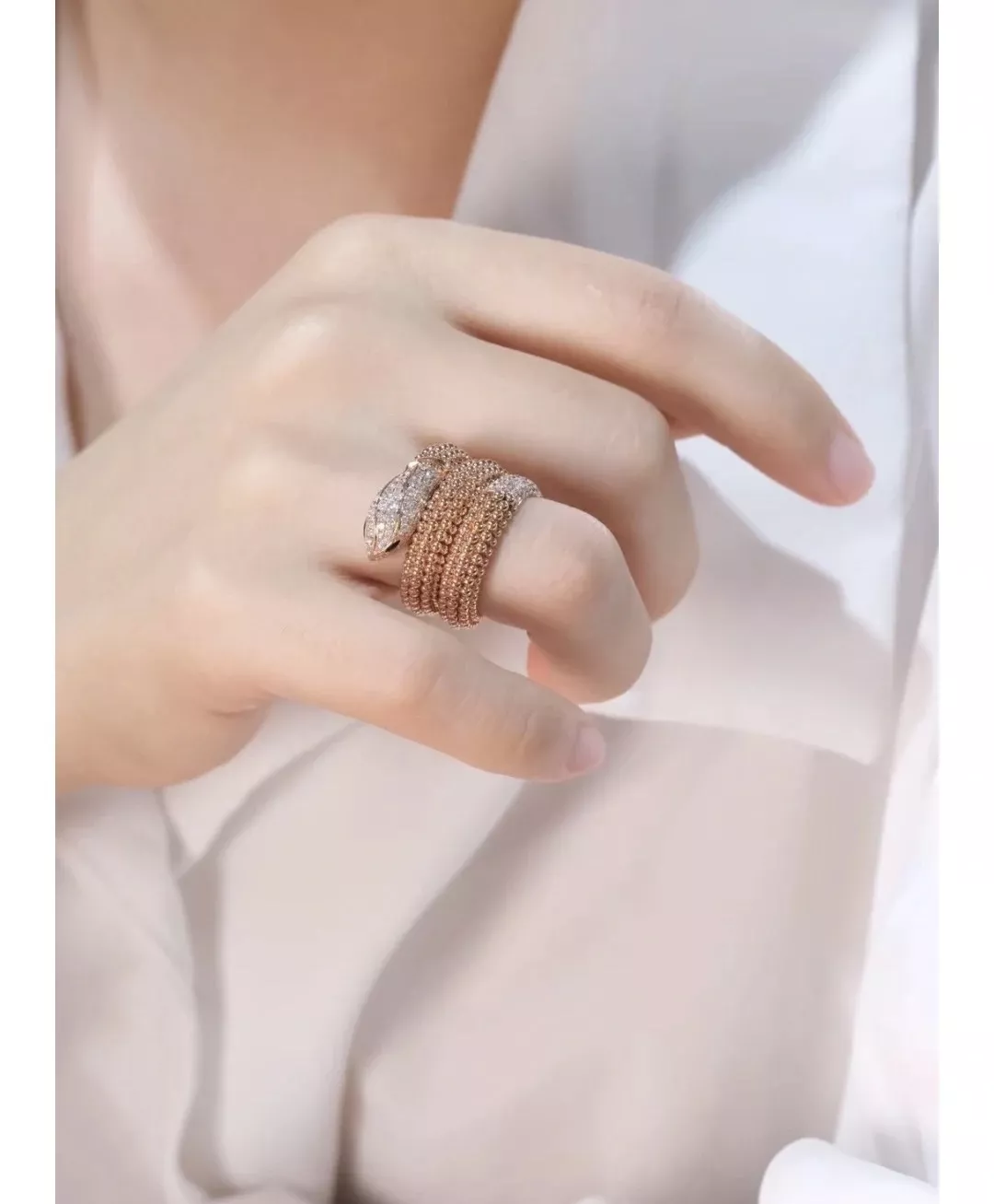 불가리 세르펜티 영사 반지 상세 이미지 7