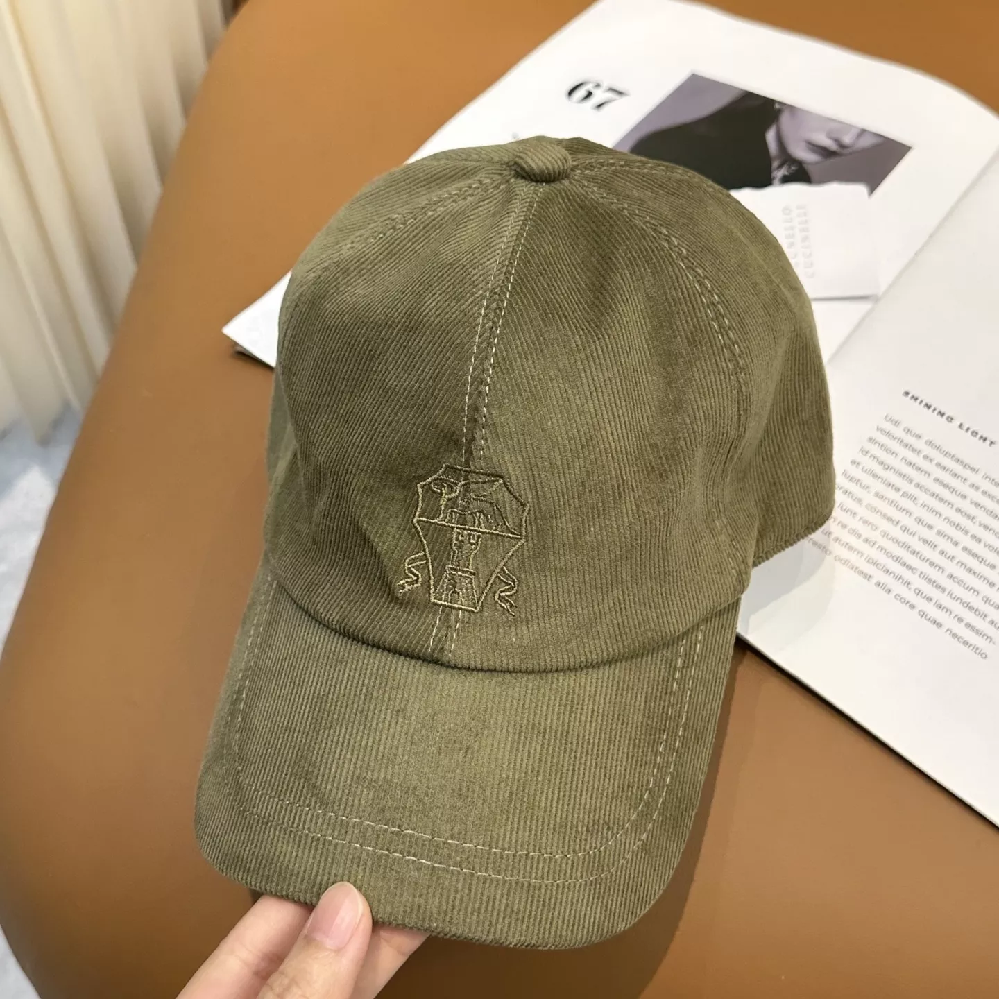 브루넬로쿠치넬리 코듀로이 베이스볼 캡 상세 이미지 2