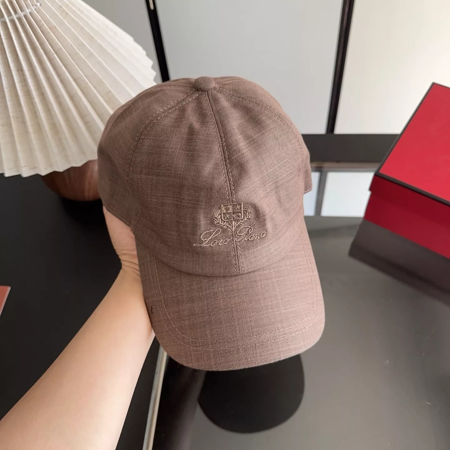 로로피아나 클래식 무드 베이스볼 캡 상세 이미지 6