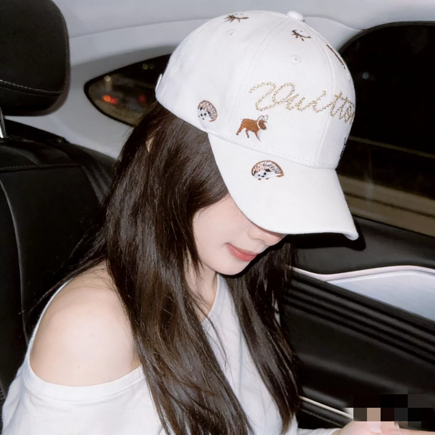 루이비통 자수 포인트 베이스볼 캡 상세 이미지 2