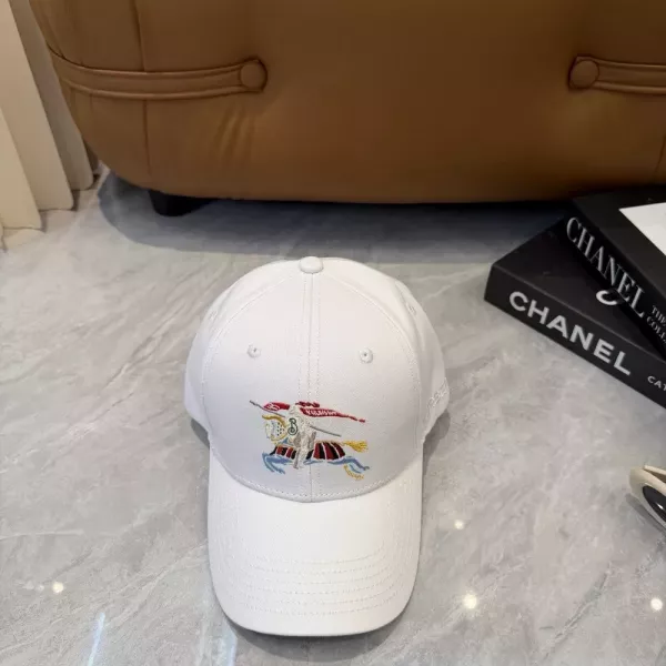 버버리 자수 포인트 영국풍 캡 모자