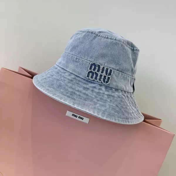 미우미우 데님 로고 포인트 모자
