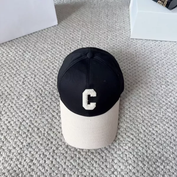 셀린느 트리옹프 포인트 캐주얼 캡
